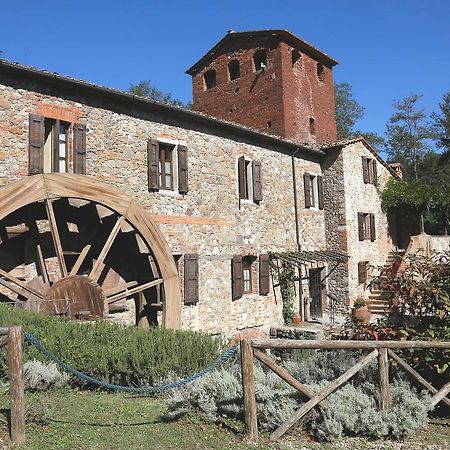 Agriturismo Il Mulino Delle Pile Кьюздино Экстерьер фото