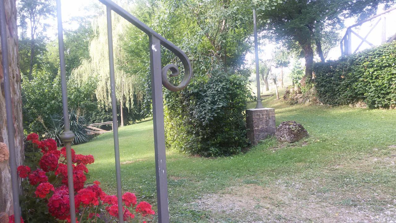 Agriturismo Il Mulino Delle Pile Кьюздино Экстерьер фото